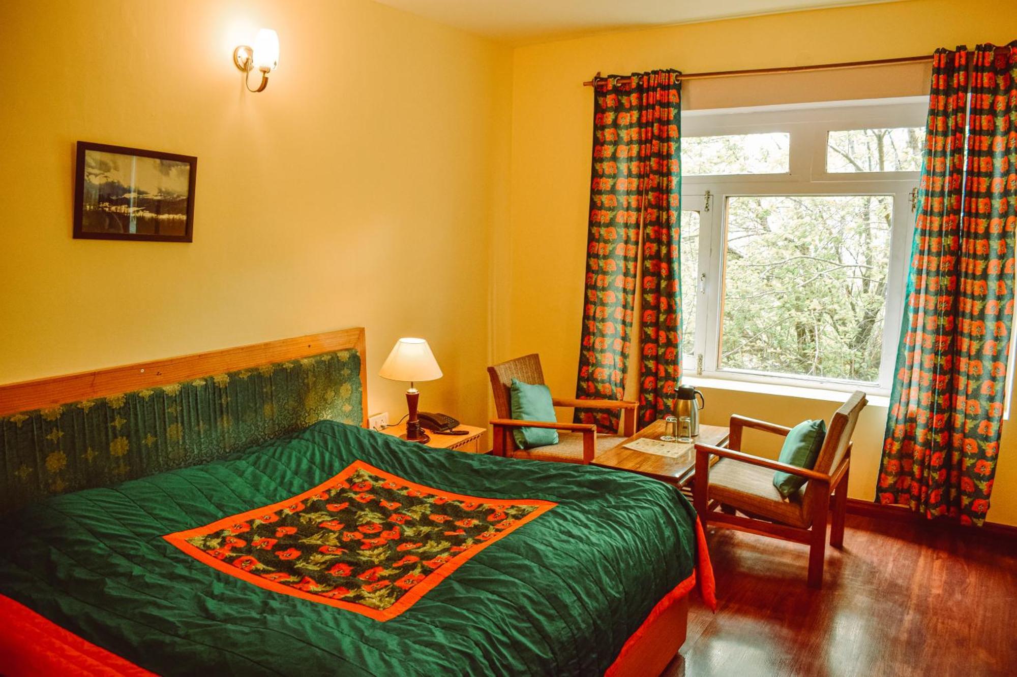 Hotel Lingzi Лех Екстериор снимка